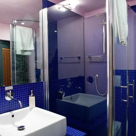 Casa Rossa - Bymyhomeincomo * צ'רנוביו