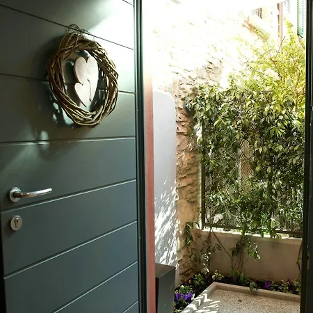 Casa Rossa - Bymyhomeincomo בית נופש