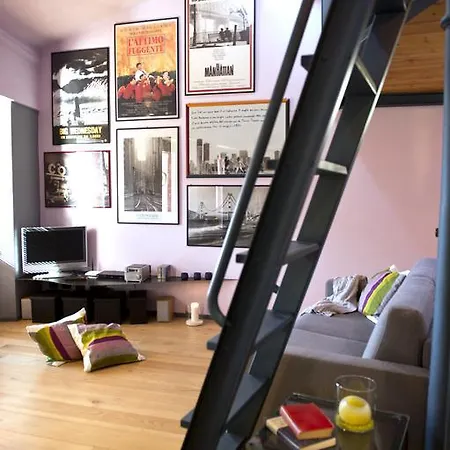 Casa Rossa - Bymyhomeincomo בית נופש