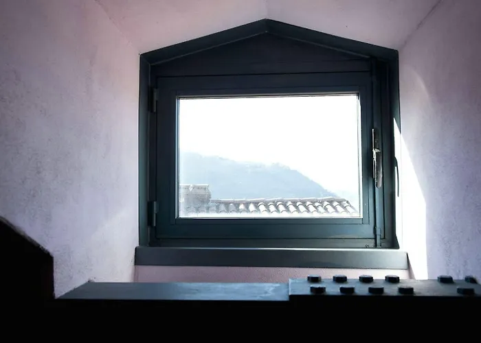 Casa Rossa - Bymyhomeincomo Nyaraló Cernobbio